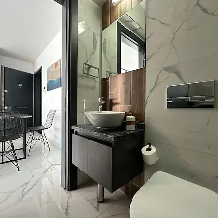 Mckenzie 29 By Myguest Cyprus Apartman